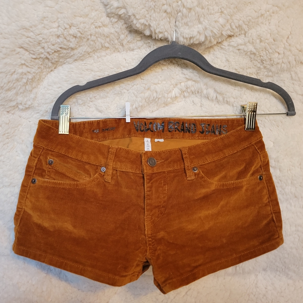 Courdoroy Volcom Shorts, 26 inch/size 3 waist, Brown,